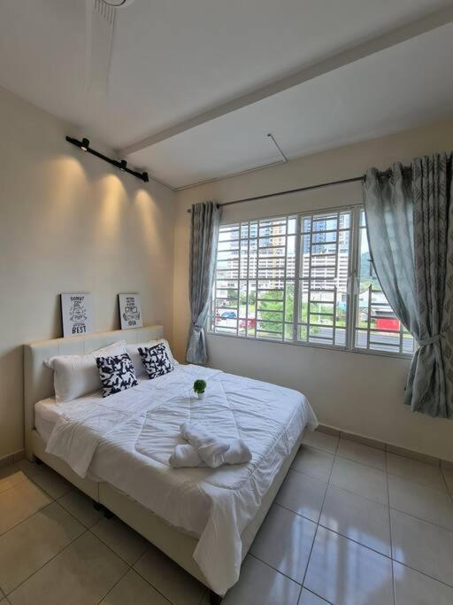 3Storey House 13Pax Family Suite Bayan Lepas Eksteriør bilde