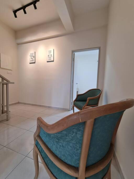 3Storey House 13Pax Family Suite Bayan Lepas Eksteriør bilde